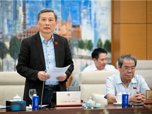 Ủy ban Thường vụ Quốc hội cho ý kiến về dự án Luật Năng lượng nguyên tử (sửa đổi)